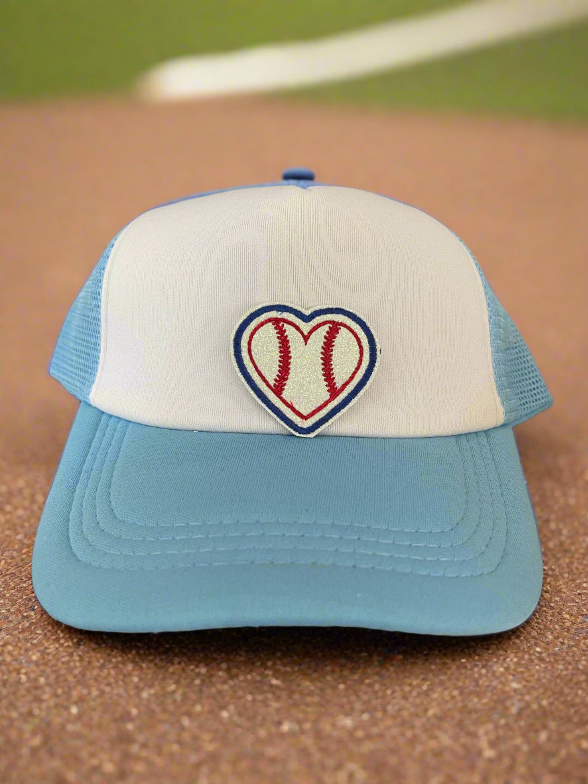 Baseball heart patch with a stylish design, perfect for customizing hats, jackets, bags, and more.